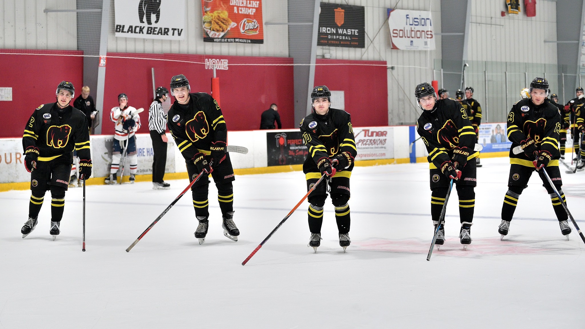 Black Bears Sweep Tomahawks