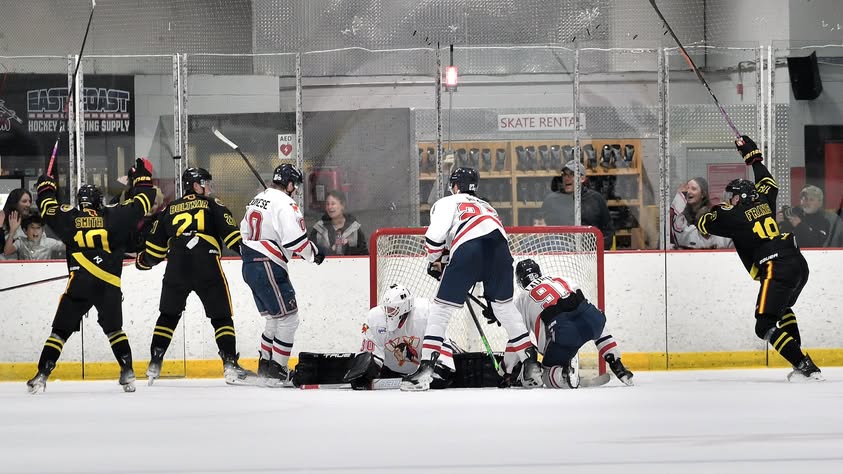 Black Bears Ride Hot Start to 5-2 Win Over the Tomahawks