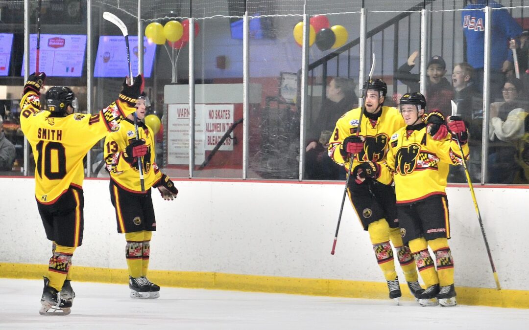 Black Bears Overpower Rebels to Clinch First-Round Bye