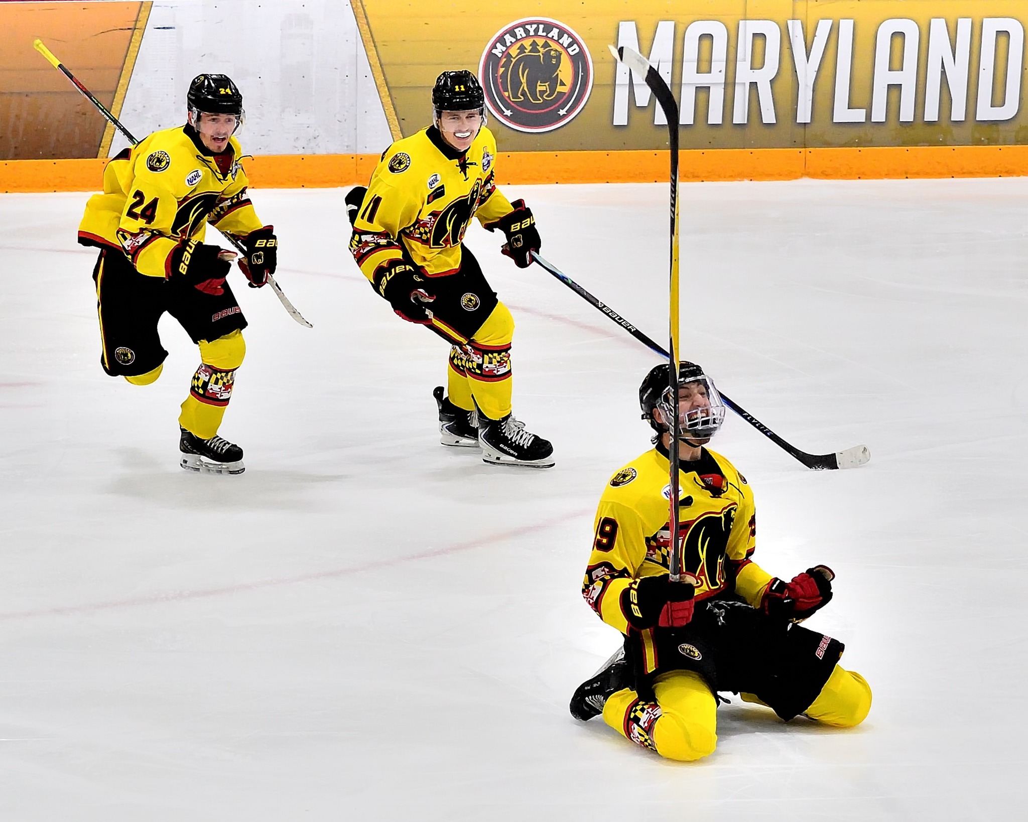 Maryland Sweeps Lone Star
