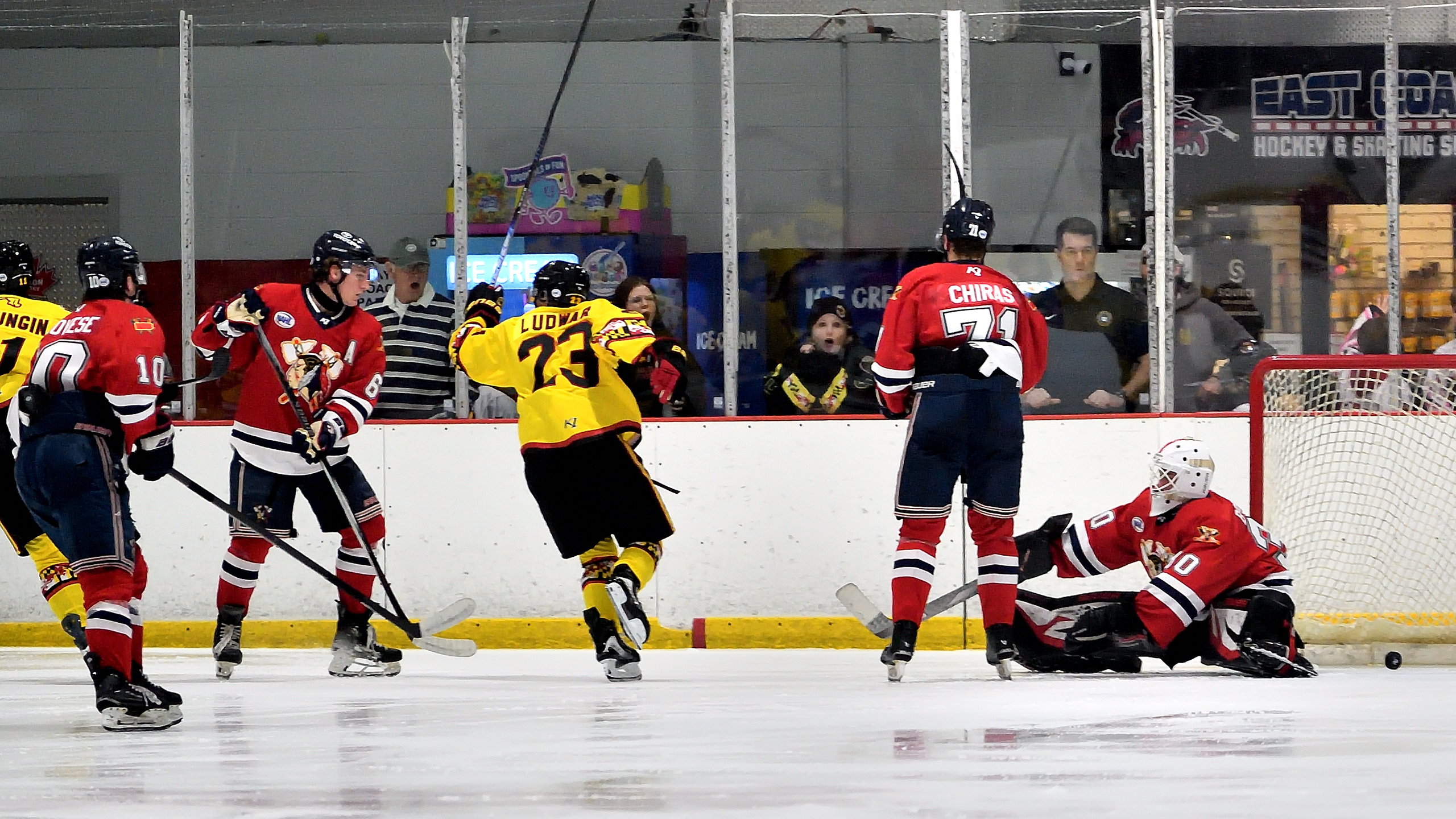 Maryland scores on Johnstown